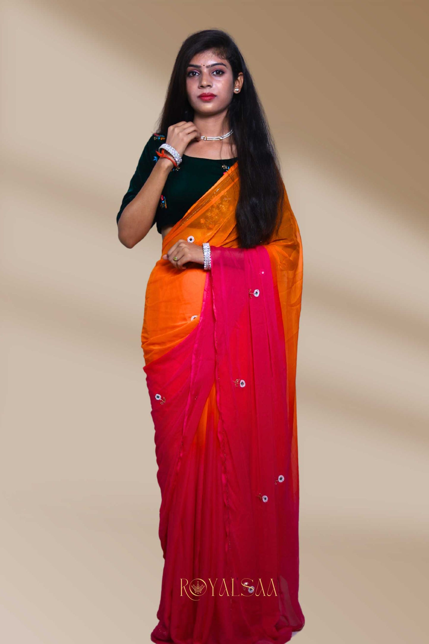 Butti Saree – Handcrafted Charm with 40+ Butti Detailing