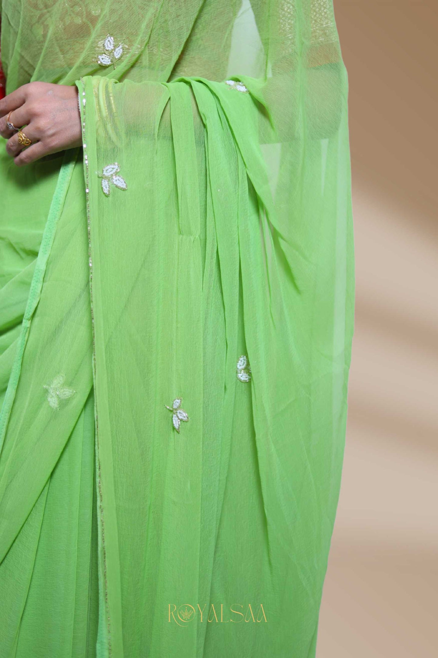 Butti Saree – Graceful Handcrafted Butti Work