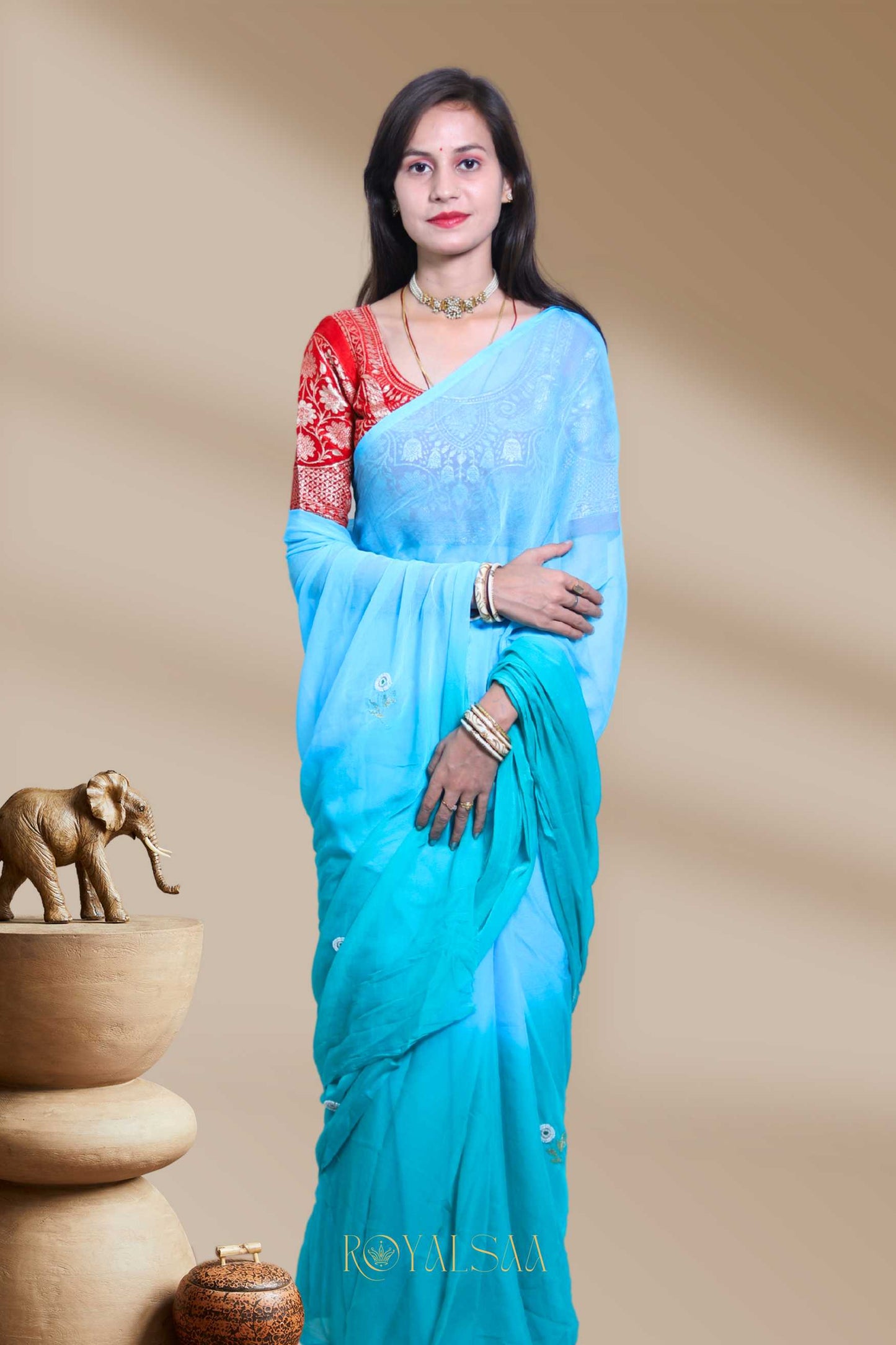 Elegant Bloom Butti Saree – Handcrafted with 30+ Buttis