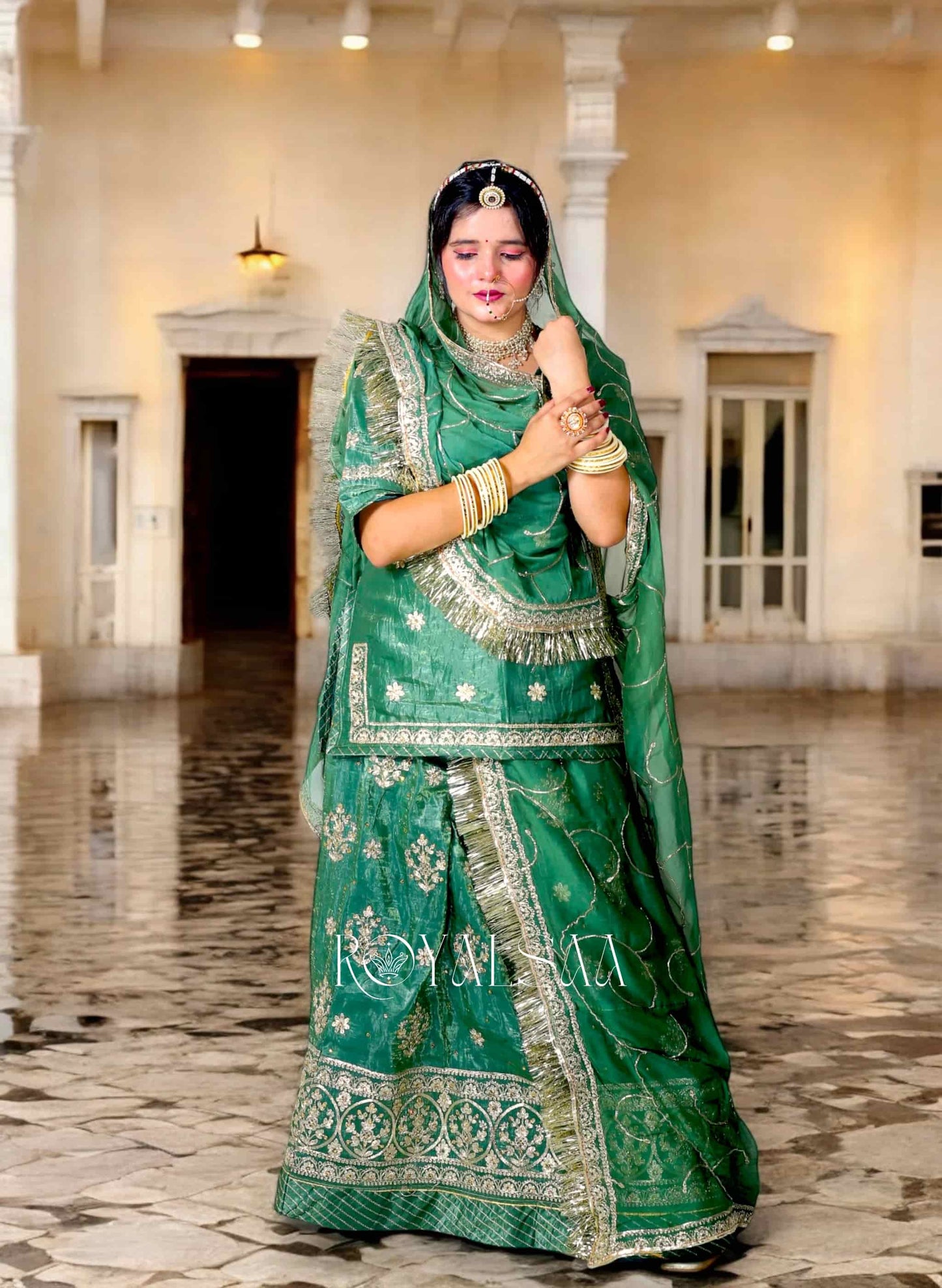 Mehroor Zayra Rajputi Poshak Set